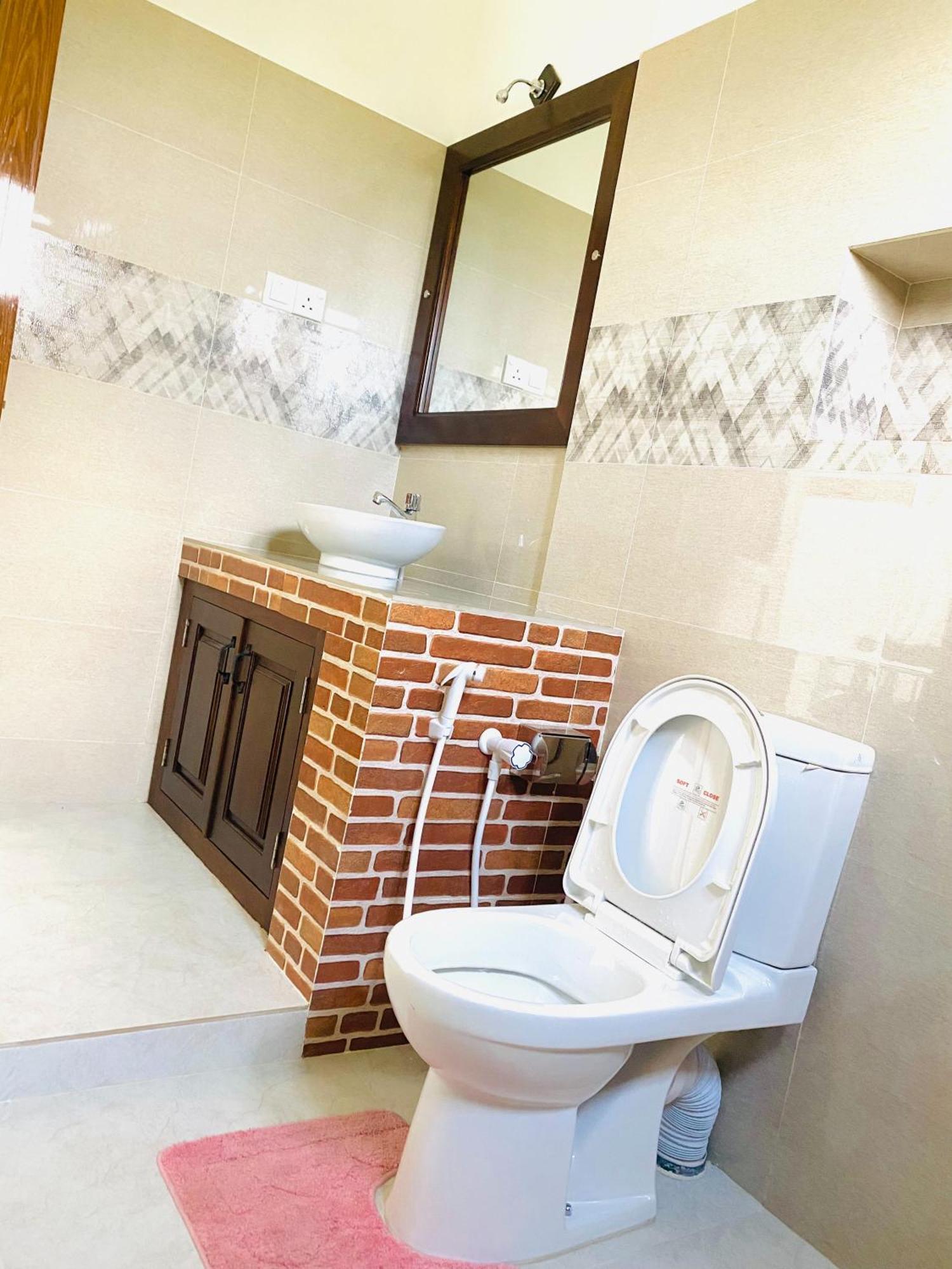 Aura Villa 폴로나루와 외부 사진